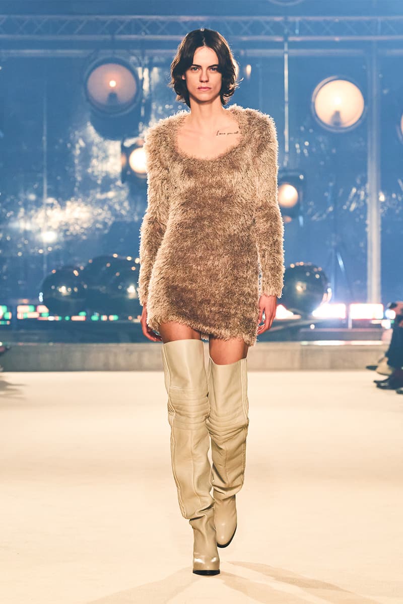 이자벨 마랑 2022 FW 컬렉션 런웨이 공개, PFW, 파리 패션위크, 프랑스 브랜드