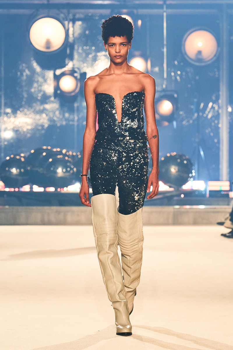 이자벨 마랑 2022 FW 컬렉션 런웨이 공개, PFW, 파리 패션위크, 프랑스 브랜드