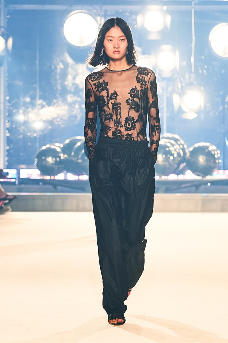 이자벨 마랑 2022 FW 컬렉션 런웨이 공개, PFW, 파리 패션위크, 프랑스 브랜드