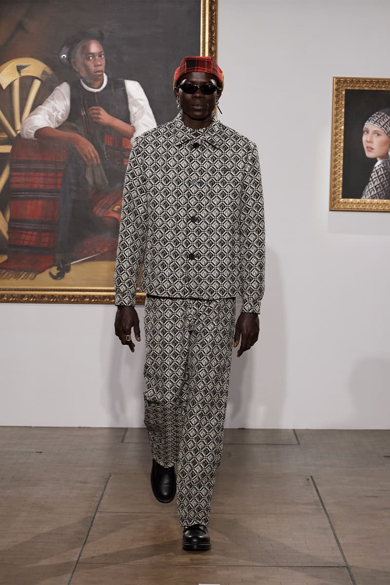 펑크 록의 영향이 가득한 마린 세레 2022 FW 컬렉션 런웨이, 마린 세르, 초승달 패턴, 펑크