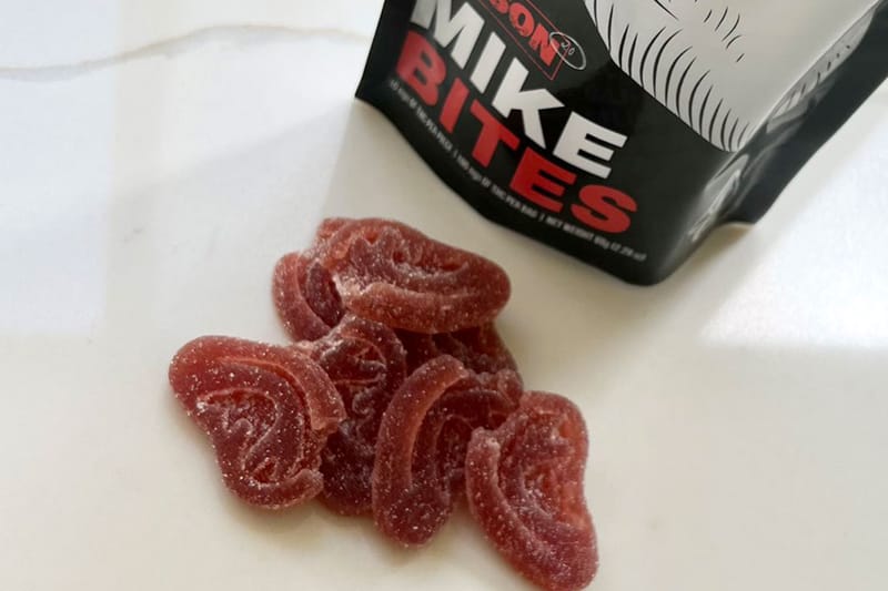 마이크 타이슨, '핵이빨' 사건 연상시키는 귀 모양 대마초 젤리 출시