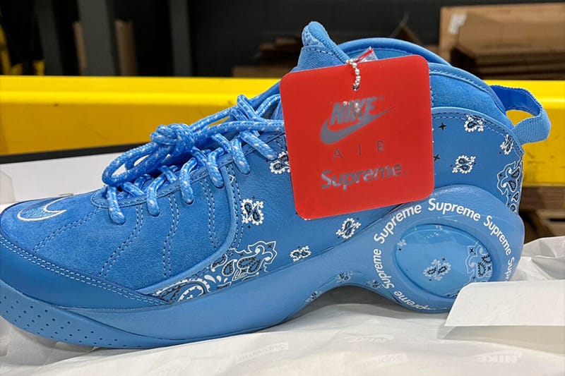 슈프림 x 나이키 줌 플라이트 95 '블루'가 최초 공개됐다