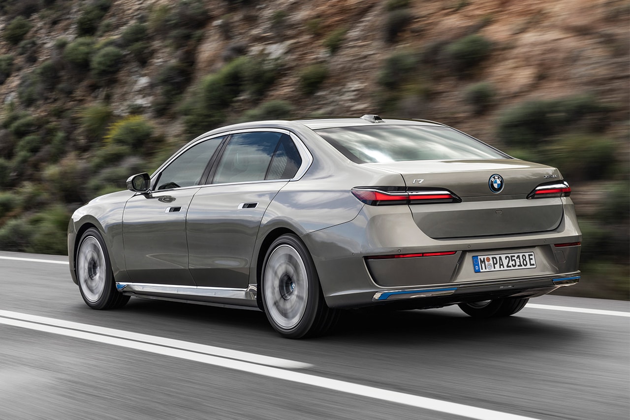 BMW 최상위 럭셔리 세단, ‘뉴 7시리즈’가 최초 공개됐다, 세대변경, 플래그십 모델