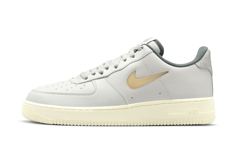 가죽 아닌 젤리 스우시, 새로운 에어 포스 1이 국내 출시된다