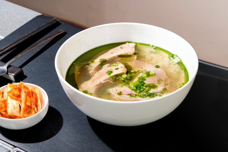 데이트 코스로 추천, 깔끔한 서울 모던 국밥집 6