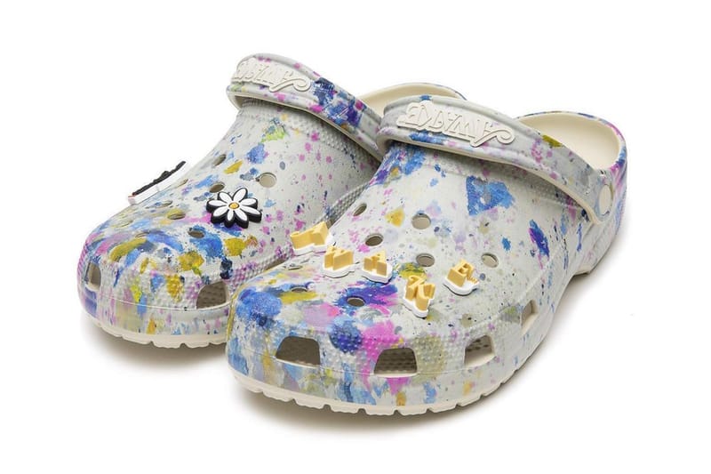 어웨이크 NY x 크록스 협업 클로그가 5월 출시된다