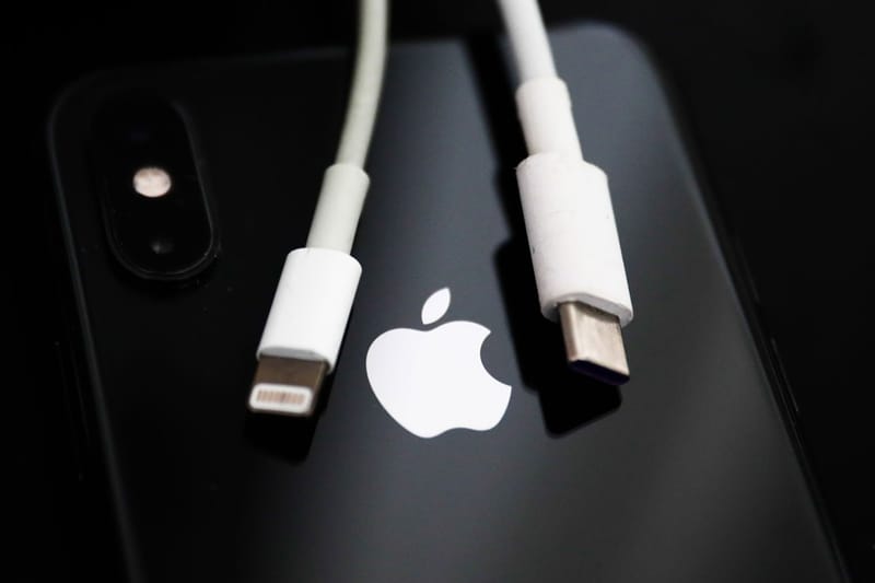 블룸버그, "애플이 C타입 충전 아이폰 테스트 중이다"