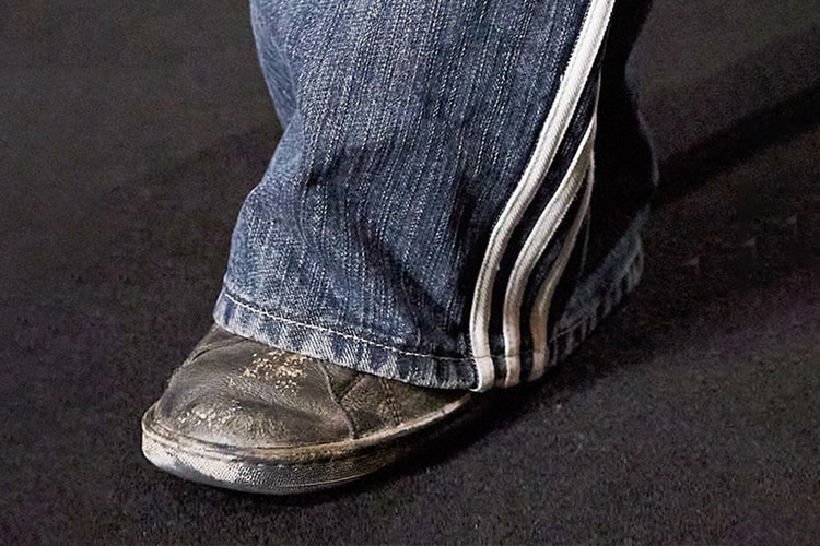 빈티지 혹은 고물, 발렌시아가 x 아디다스 디스트로이드 스탠 스미스 살펴보기