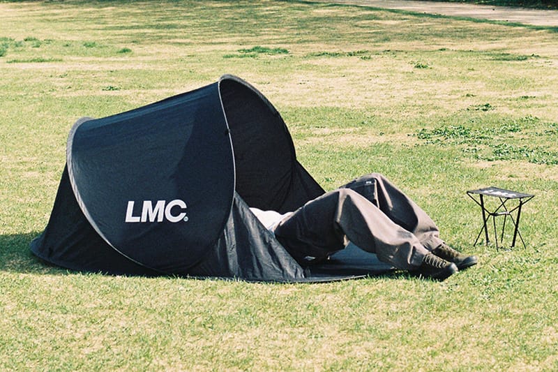 LMC, 비치 텐트와 스툴로 구성된 ‘피크닉’ 캡슐 컬렉션 출시