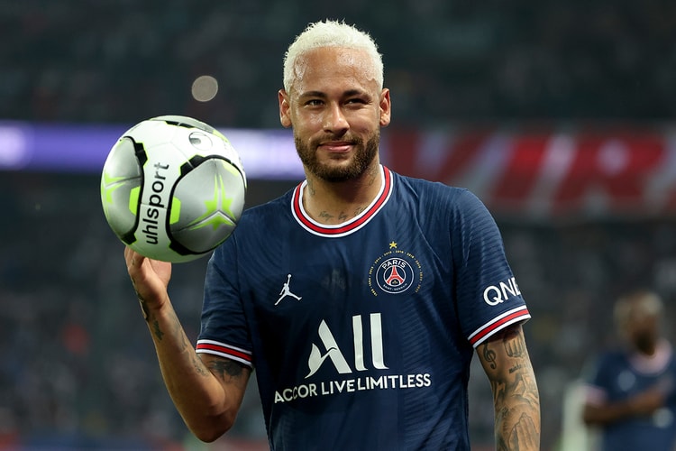 한국 입국한 네이마르가 발견된 의외의 장소는?