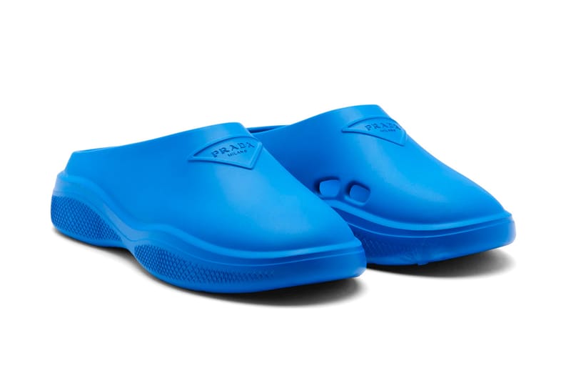 발매가 78만 원, 프라다의 새로운 샌들 ‘폼 러버 뮬’이 출시됐다