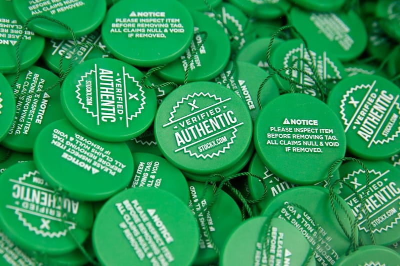 스탁엑스가 나이키의 '짝퉁 판매' 의혹을 전면 반박했다