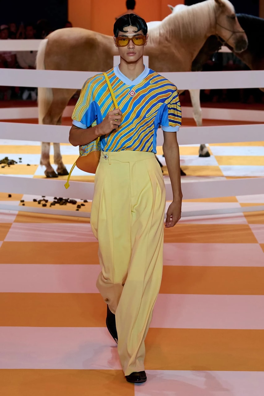 카우보이 문화를 다룬 카사블랑카 2023 봄 컬렉션 런웨이, 파리 패션 위크, 샤라프 타제르
