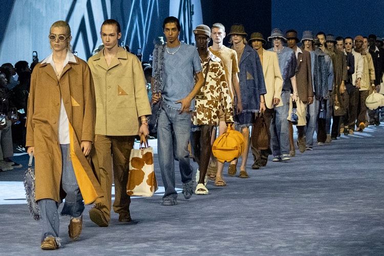 휴양지의 무드를 담아낸, 펜디 2023 SS 컬렉션 런웨이 살펴보기