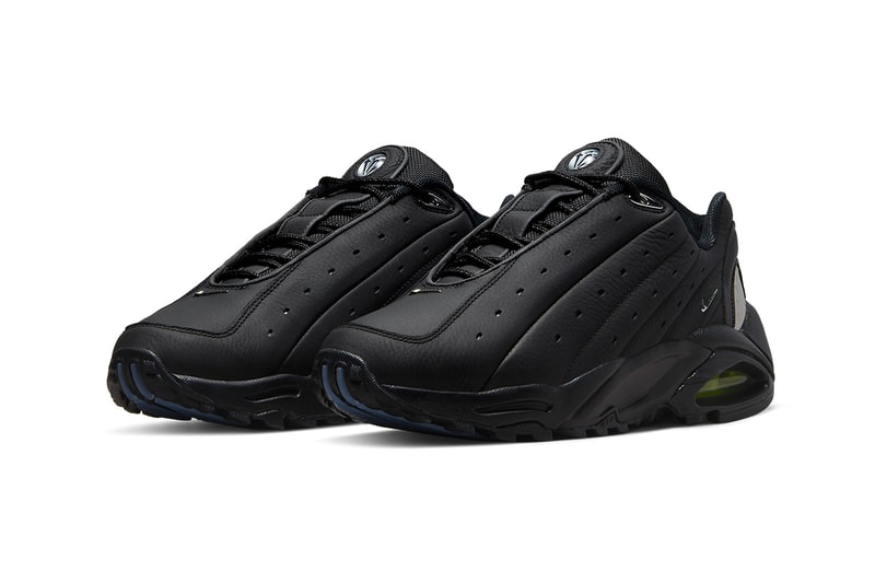드레이크 녹타 x 나이키 핫 스텝 '트리플 블랙' 국내 출시 정보, 나이키 SNKRS, 3M
