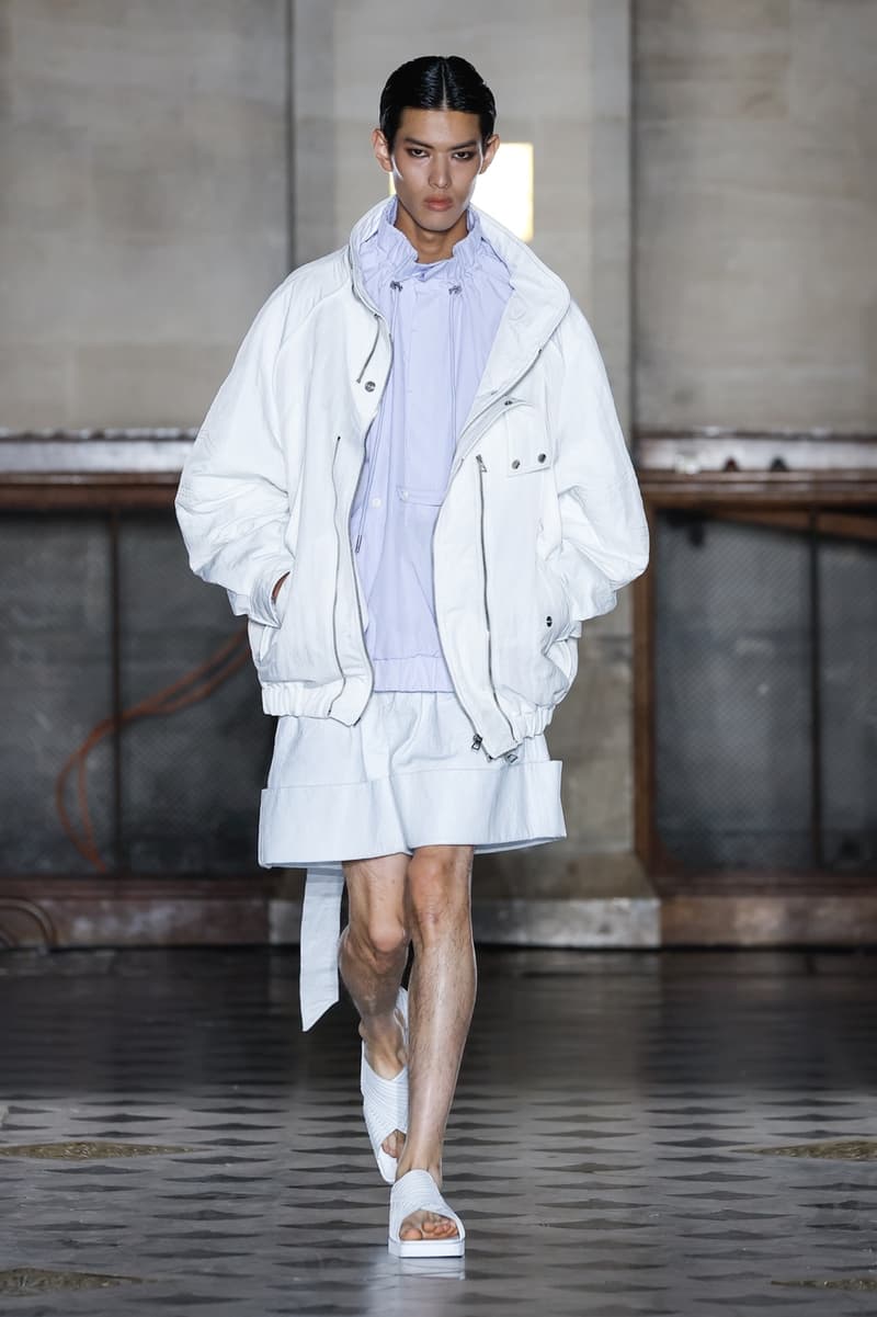 송지오 2023 SS 컬렉션 런웨이, 파리 패션위크, FPW, 고무신