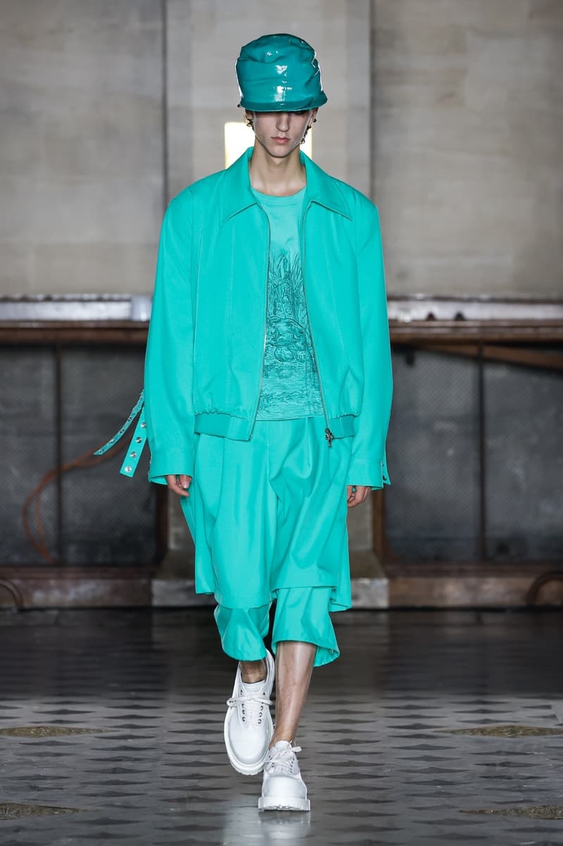 송지오 2023 SS 컬렉션 런웨이, 파리 패션위크, FPW, 고무신