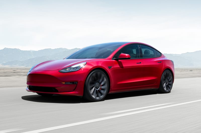 테슬라가 올해만 다섯 번째 가격 인상을 단행했다