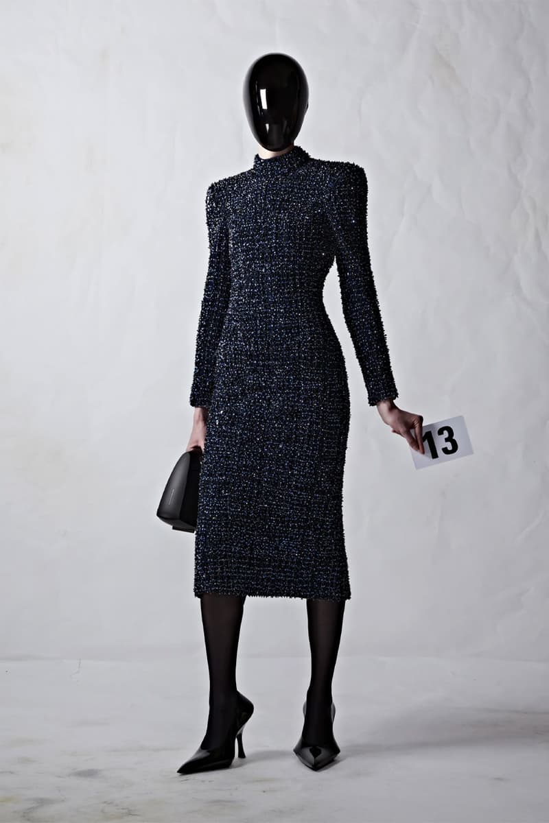 뎀나가 선보이는 발렌시아가의 51번째 오트 쿠튀르 컬렉션 런웨이, demna, balenciaga, 오뜨 꾸뛰르, 메르세데스-AMG, 뱅앤올룹슨