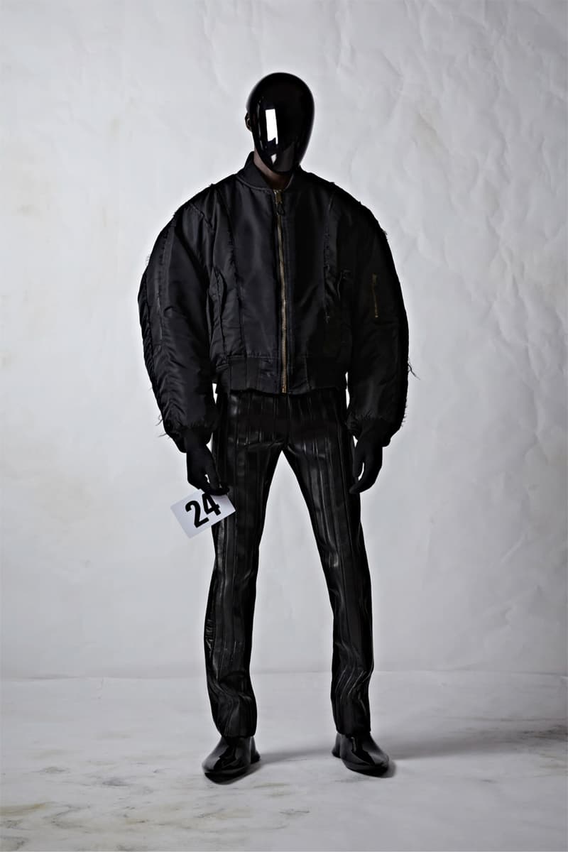 뎀나가 선보이는 발렌시아가의 51번째 오트 쿠튀르 컬렉션 런웨이, demna, balenciaga, 오뜨 꾸뛰르, 메르세데스-AMG, 뱅앤올룹슨