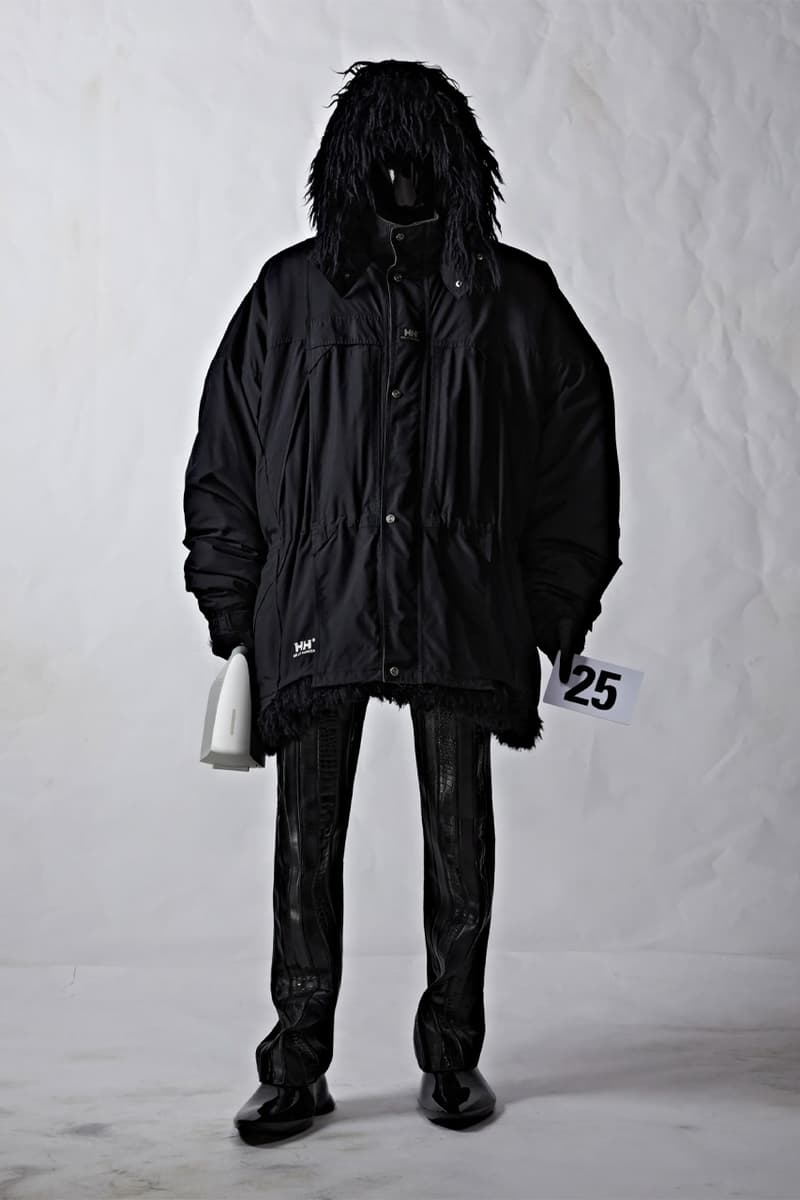 뎀나가 선보이는 발렌시아가의 51번째 오트 쿠튀르 컬렉션 런웨이, demna, balenciaga, 오뜨 꾸뛰르, 메르세데스-AMG, 뱅앤올룹슨
