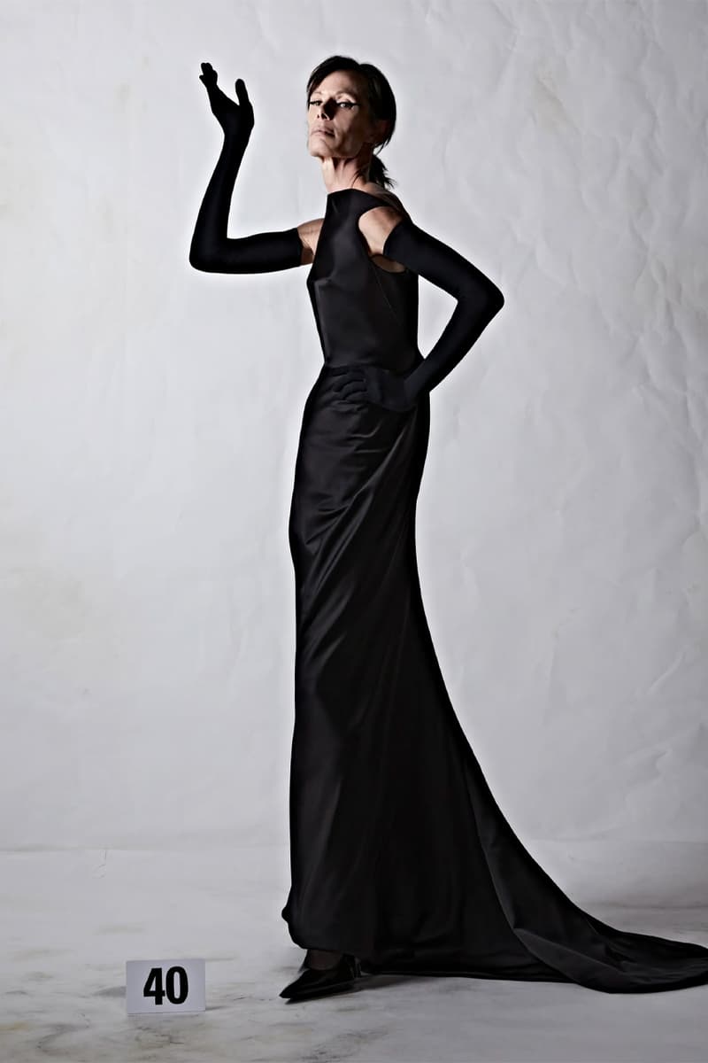 뎀나가 선보이는 발렌시아가의 51번째 오트 쿠튀르 컬렉션 런웨이, demna, balenciaga, 오뜨 꾸뛰르, 메르세데스-AMG, 뱅앤올룹슨