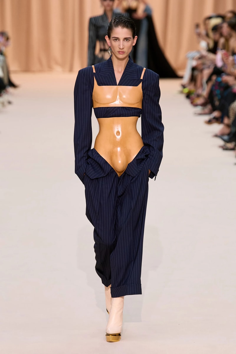 올리비에 루스테잉이 만든 장 폴 고티에 2022 가을 쿠튀르 컬렉션, 마돈나, 멧 갈라, 트롱프뢰유