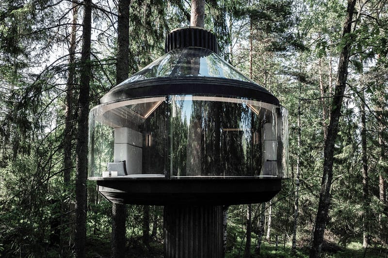 폴스타가 핀란드 숲속에 지은 초소형 나무 집 ‘코야’ 들여다보기