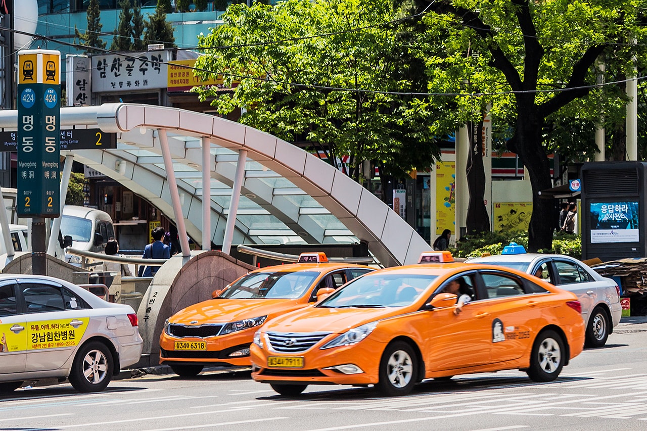 업데이트: 오늘부터 서울 택시 기본요금이 4천8백 원으로 인상됐다