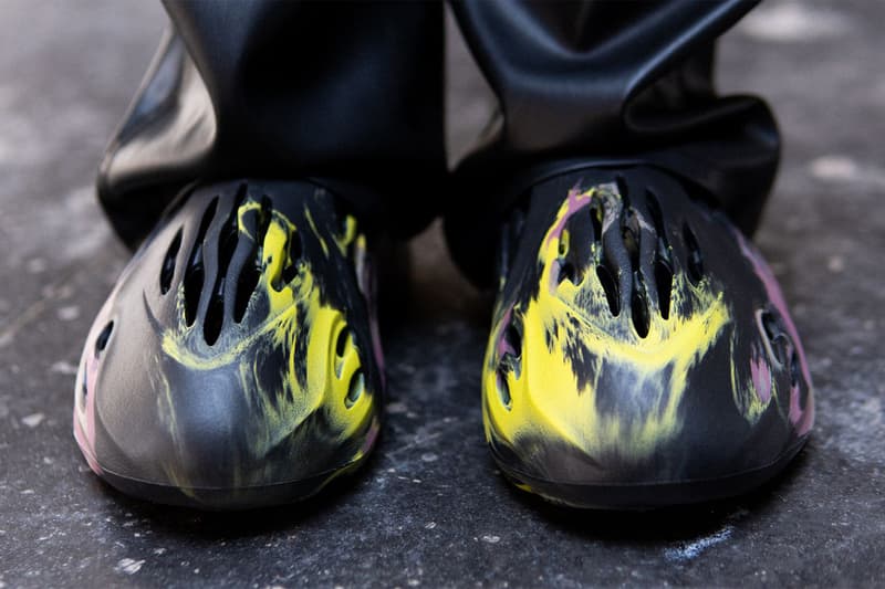 올해 출시 예정, 이지 폼 러너 ‘MX 카본’ 실물 착용 이미지, 칸예 웨스트, 이지 마피아, 아디다스, 이지 데이