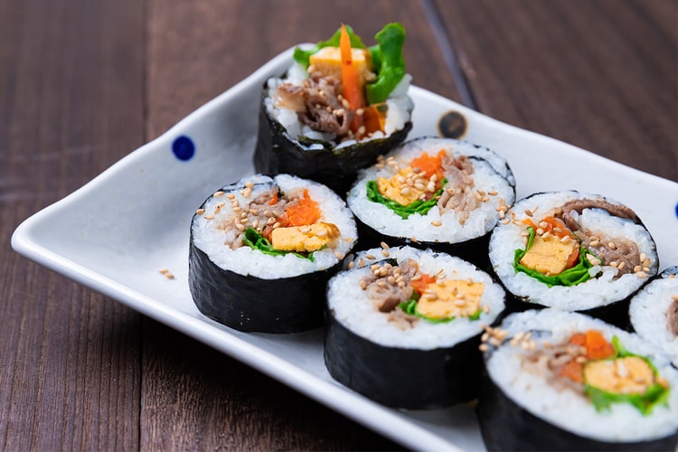 'CNN' 선정 '아시아 최고의 길거리 음식 50' 포함된 한국 음식 2개는?