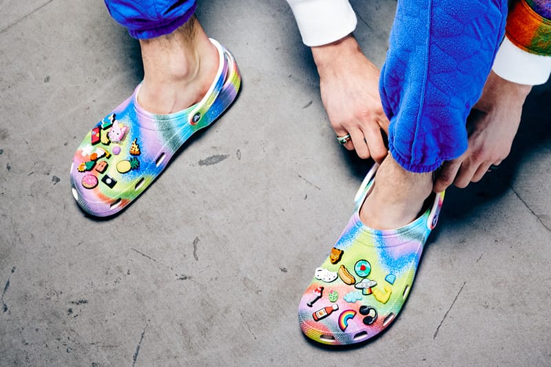 크록스, 새로운 '스프레이 다이 컬렉션' & '클래식 컬렉션' 출시