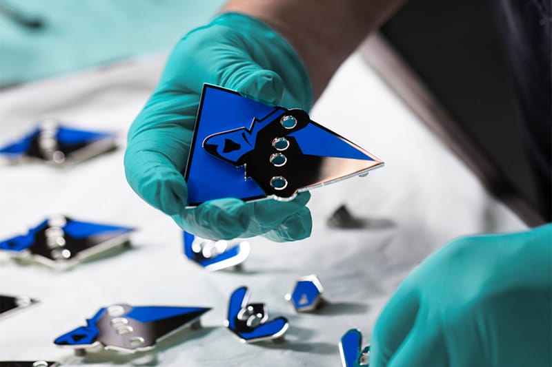 티파니가 올해부터 '롤드컵' 우승 트로피 '소환사의 컵'을 제작한다