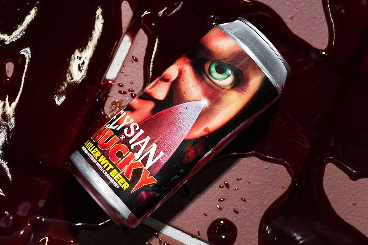 핏빛 맥주, ’처키’의 얼굴이 새겨진 ‘호박 맛 맥주’가 출시됐다