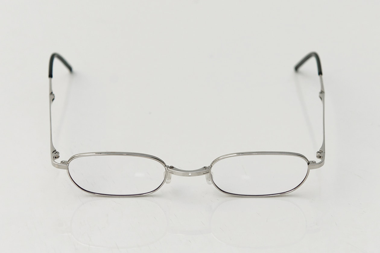 Essentials: 포스트 아카이브 팩션 임동준, 오프 화이트, 루이 비통, 나이키, 톰 삭스, PAF, 롤렉스, 브라운, 소니, 비트라, 야시카, 젠하이저, 메르세데스 벤츠