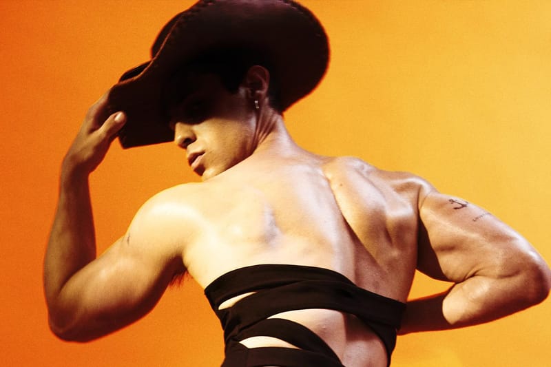 한국인 디자이너 브랜드 '굼허'의 2023 SS 컬렉션 살펴보기