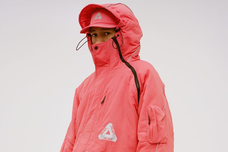 다채로운 협업의 향연, 팔라스의 2022 겨울 컬렉션 룩북 감상하기