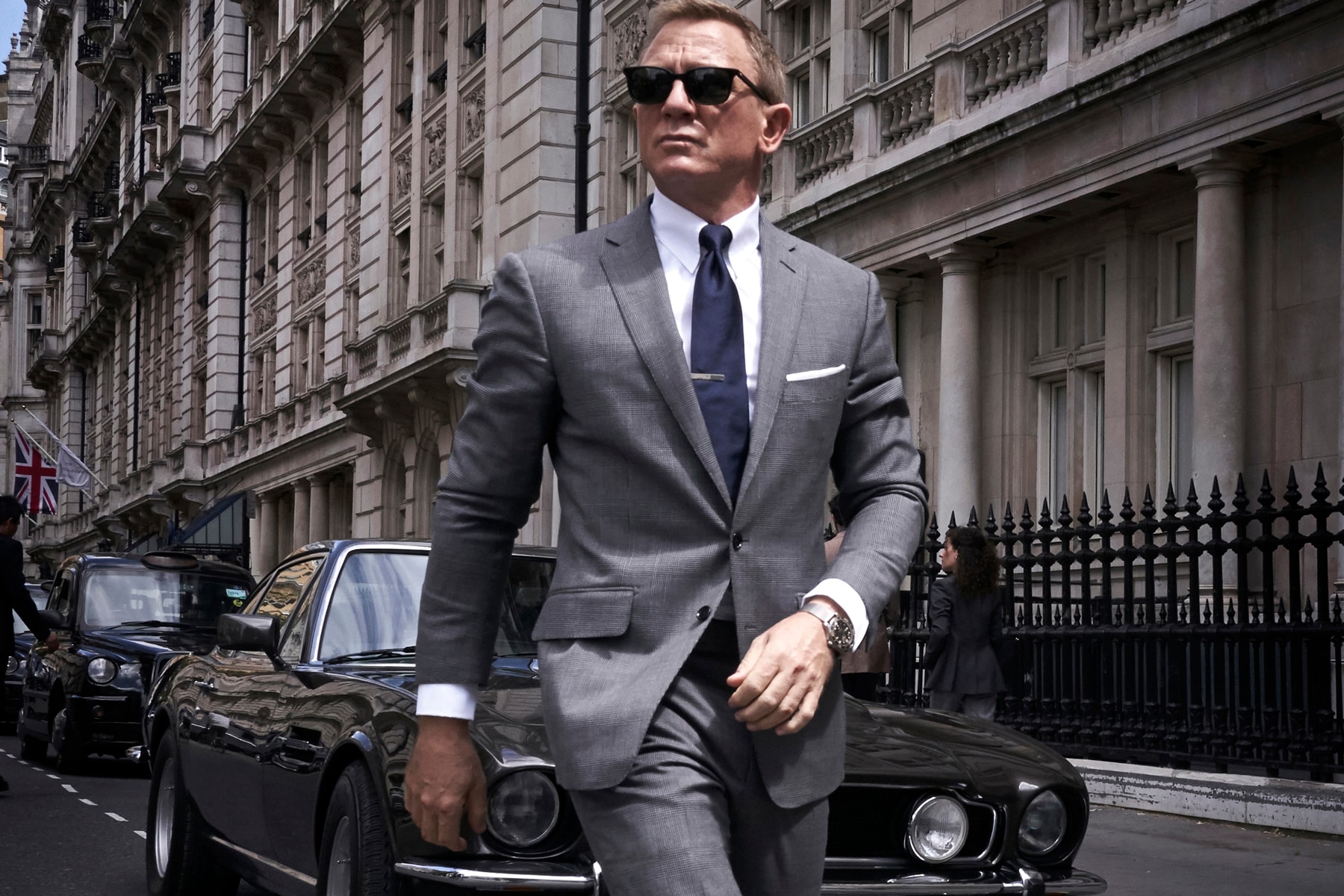 ‘007’ 프로듀서, “차기 제임스 본드가 30대여야만 하는 이유는...”