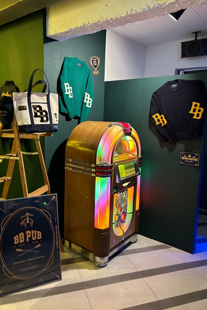 브룩스 브라더스 x 이스트로그, 협업 기념 팝업 스토어 ‘BB Pub’ 오픈