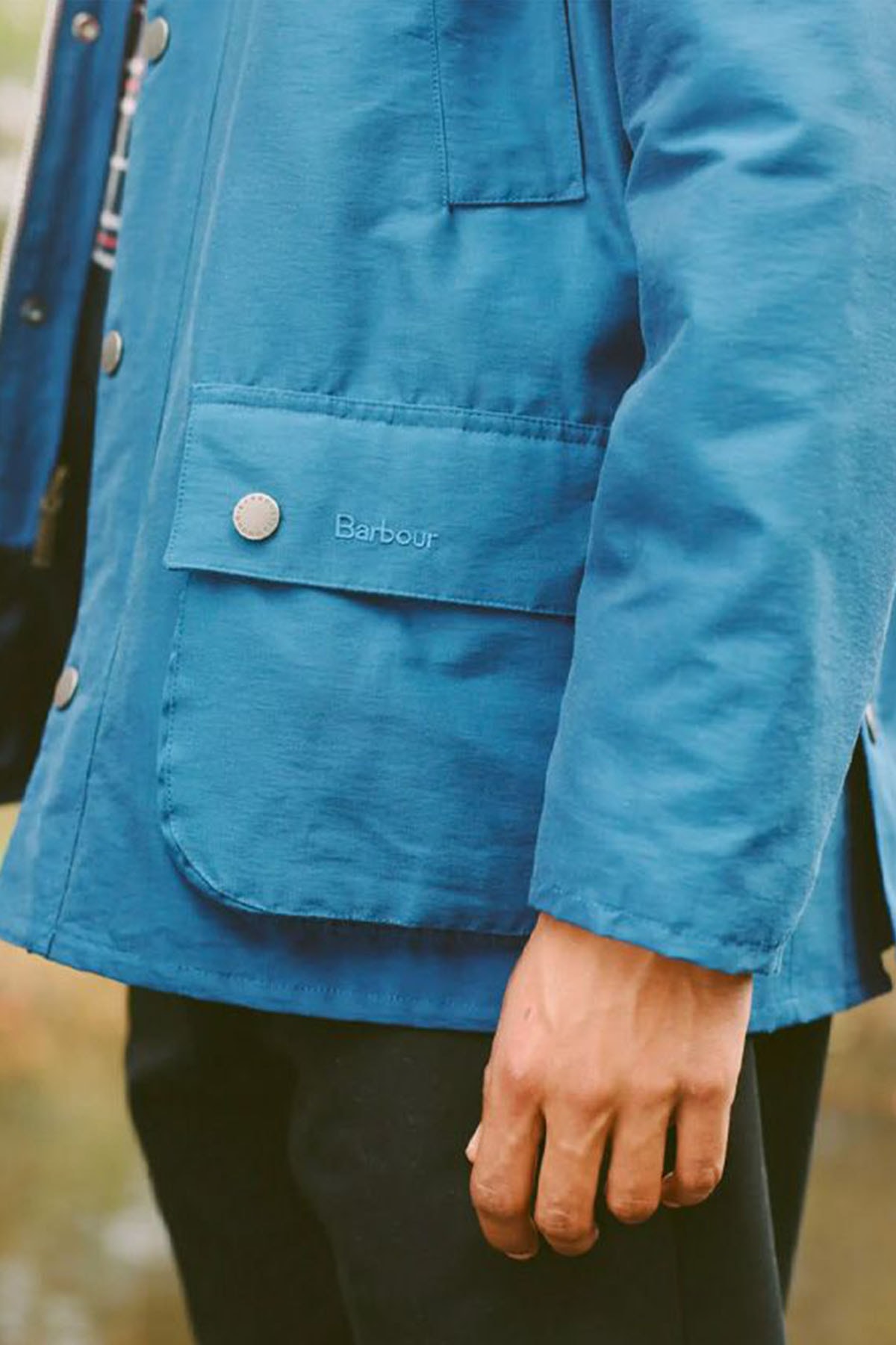 바버 x 노아, 다채로운 컬러웨이의 협업 왁스 재킷 컬렉션 출시한다