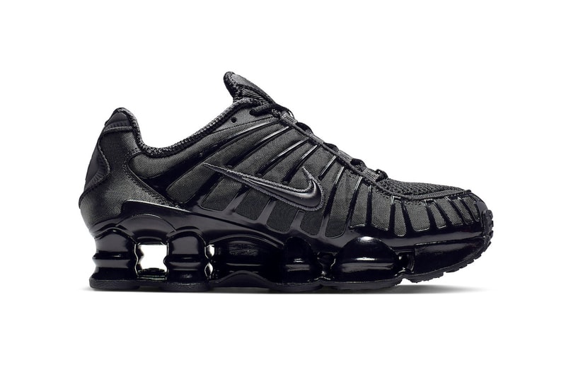나이키 샥스 TL이 ‘블랙’, ‘화이트’ 컬러웨이로 돌아온다, 스니커, SNKRS