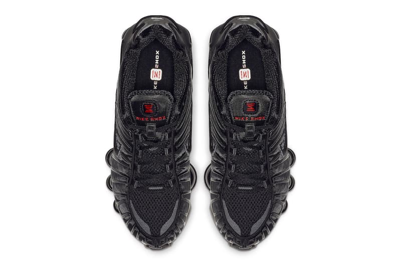 나이키 샥스 TL이 ‘블랙’, ‘화이트’ 컬러웨이로 돌아온다, 스니커, SNKRS