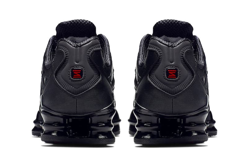 나이키 샥스 TL이 ‘블랙’, ‘화이트’ 컬러웨이로 돌아온다, 스니커, SNKRS