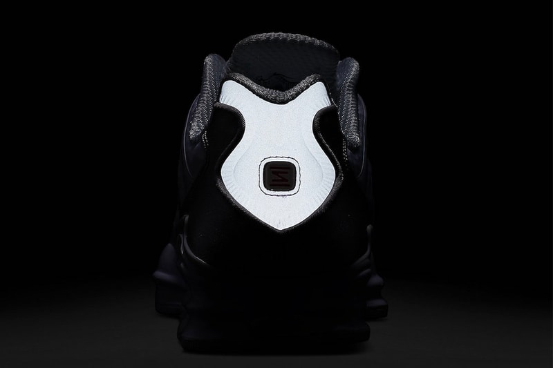 나이키 샥스 TL이 ‘블랙’, ‘화이트’ 컬러웨이로 돌아온다, 스니커, SNKRS