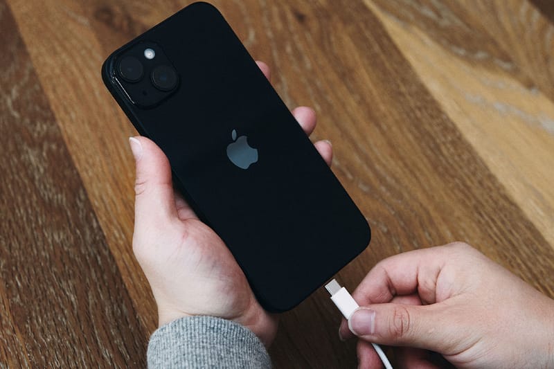 EU, 충전 포트 규격 USB-C 통일 법안의 적용 기한 발표