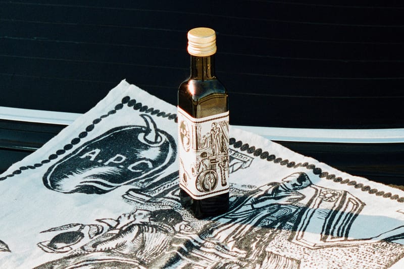 패션 브랜드 아페쎄가 만든 올리브 오일과 티 타월 출시 정보