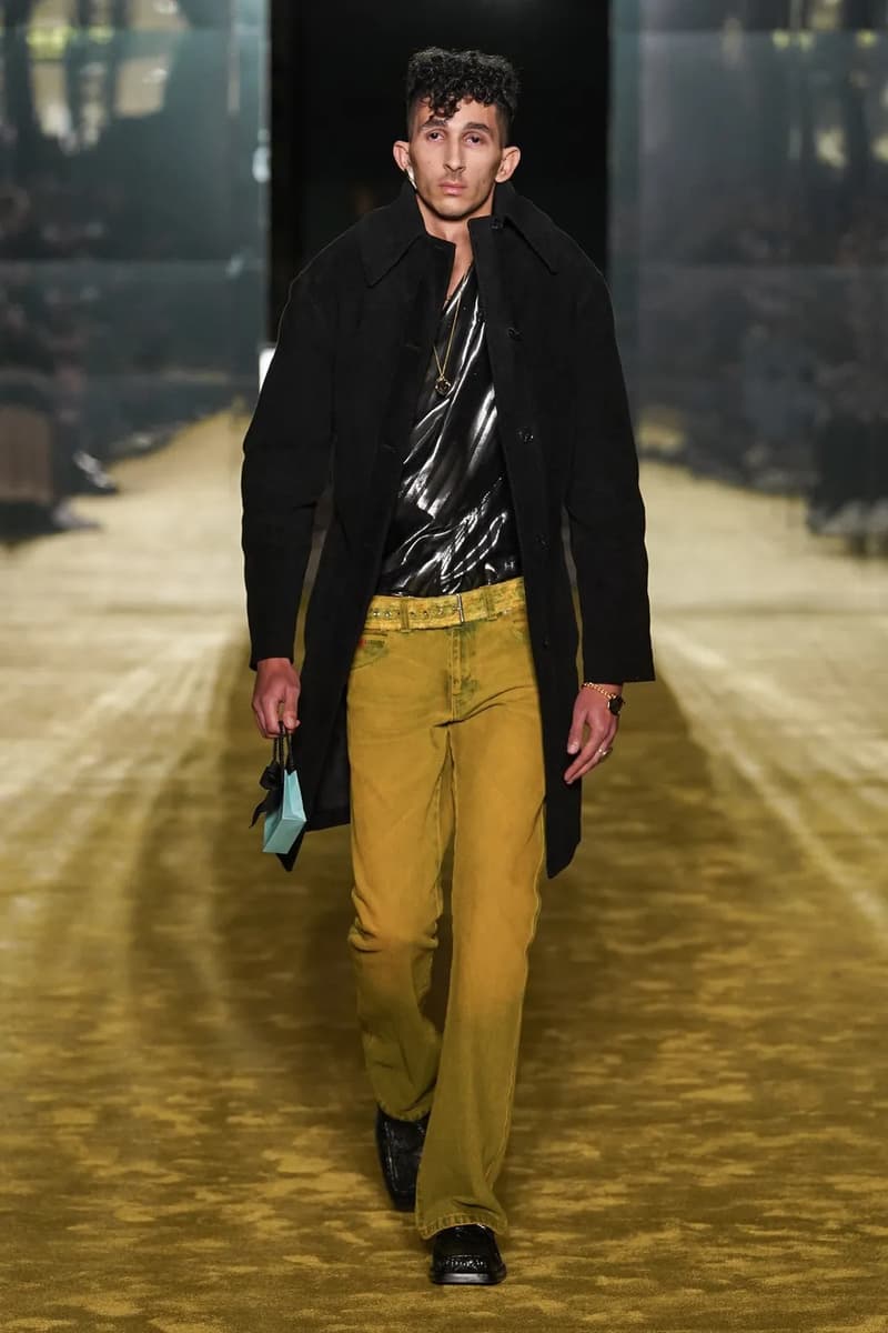 영국과 이탈리아의 멋을 결합한 마틴 로즈 2023 FW 컬렉션 런웨이, 나이키, 샥스, 레이브