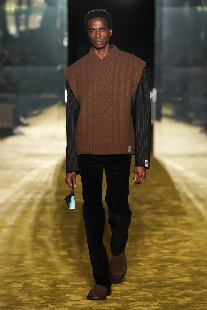영국과 이탈리아의 멋을 결합한 마틴 로즈 2023 FW 컬렉션 런웨이, 나이키, 샥스, 레이브