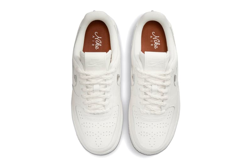 스우시에 크롬 장식을 더한 새 에어 포스 1이 공개됐다, 나이키, SNKRS, 인솔