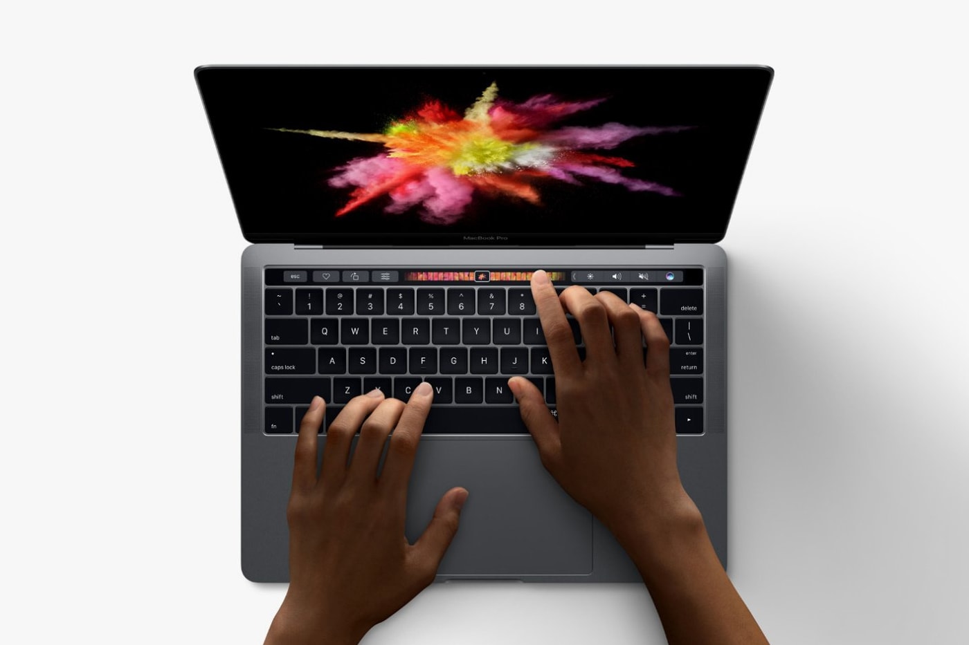 애플, 2025년 중 터치스크린 탑재한 맥북 프로 출시한다?